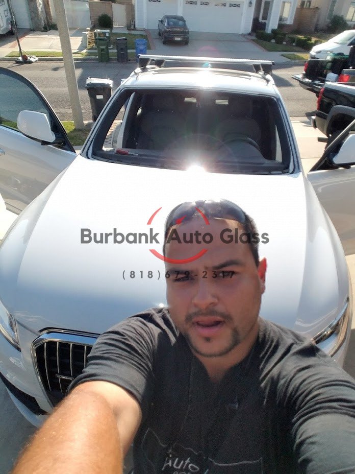 windshield replacement 2015 Audi Q5 in burbank2 (2)